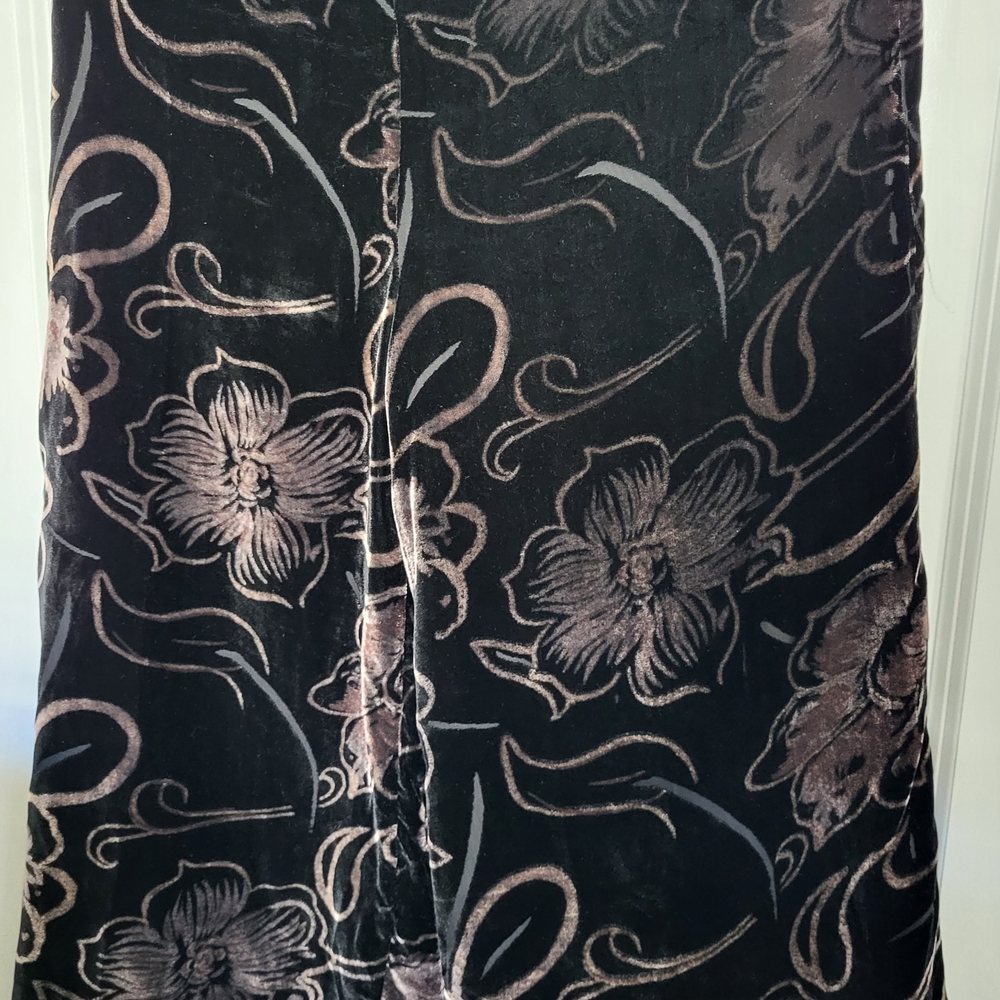 Floral Patterned Black and Pink Skirt